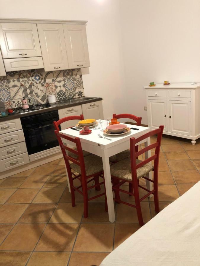 Casa Della Nonna Apartment San Giovanni Suèrgiu Exterior foto